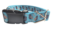 Striped Winged Bird Nylon Dog Collar