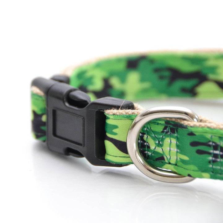 EcoBark Camo Bow Tie Dog Collar - Camouflage Print - BIG FRENCHIES