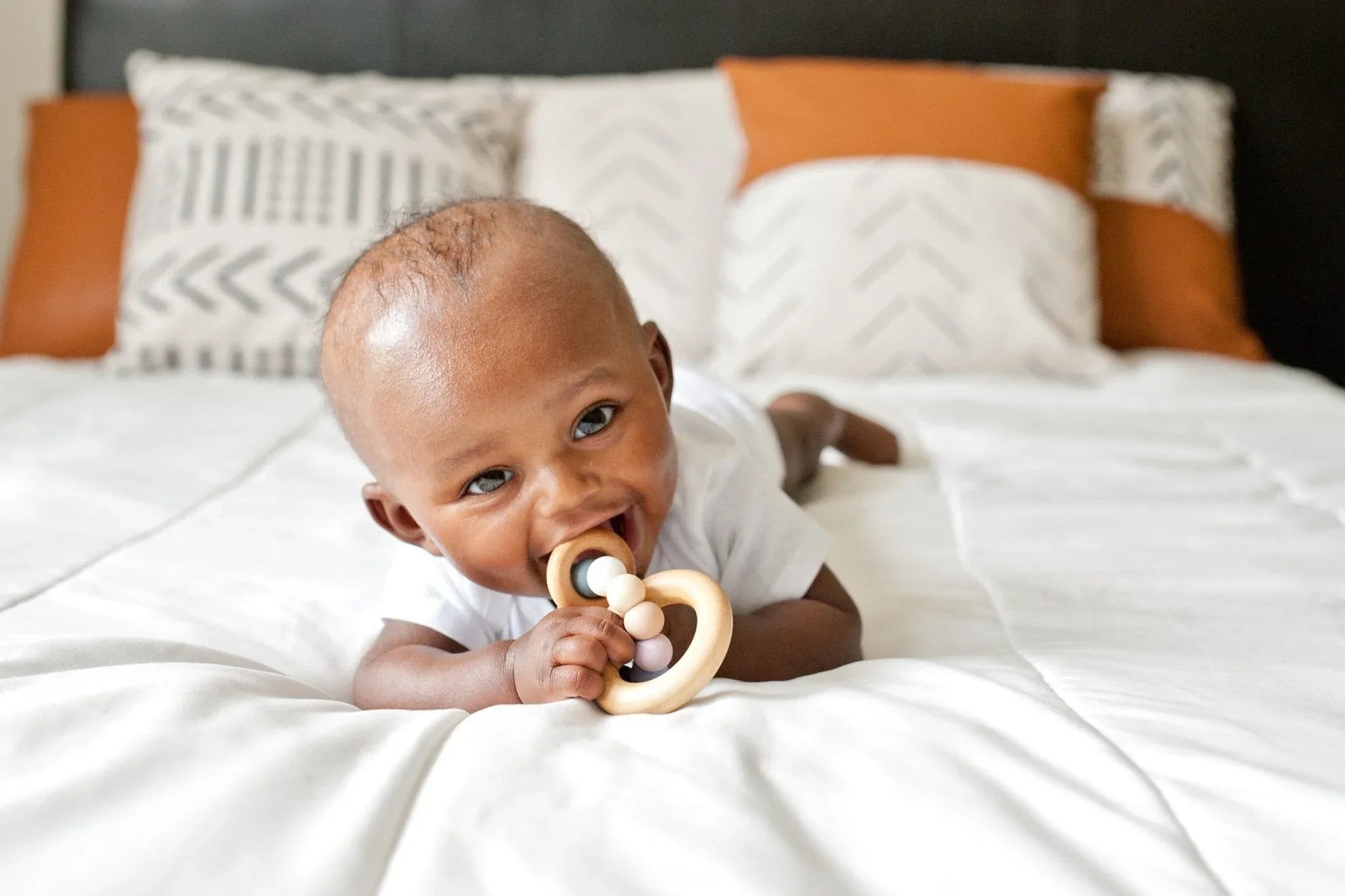 Saturn Ring Wooden Baby Teether - BIG FRENCHIES