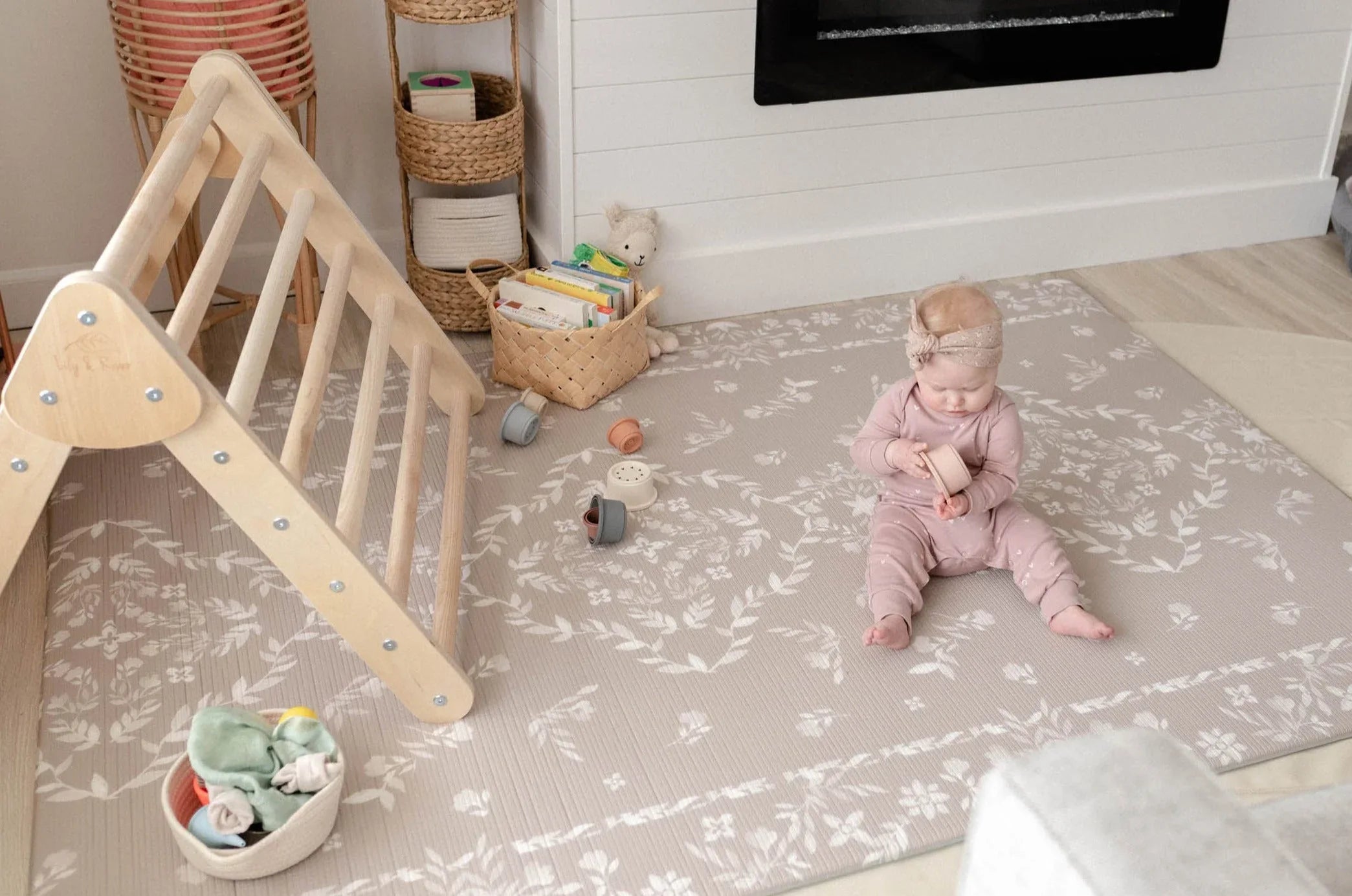 The August Rose Sand Shwally Playmat - BIG FRENCHIES