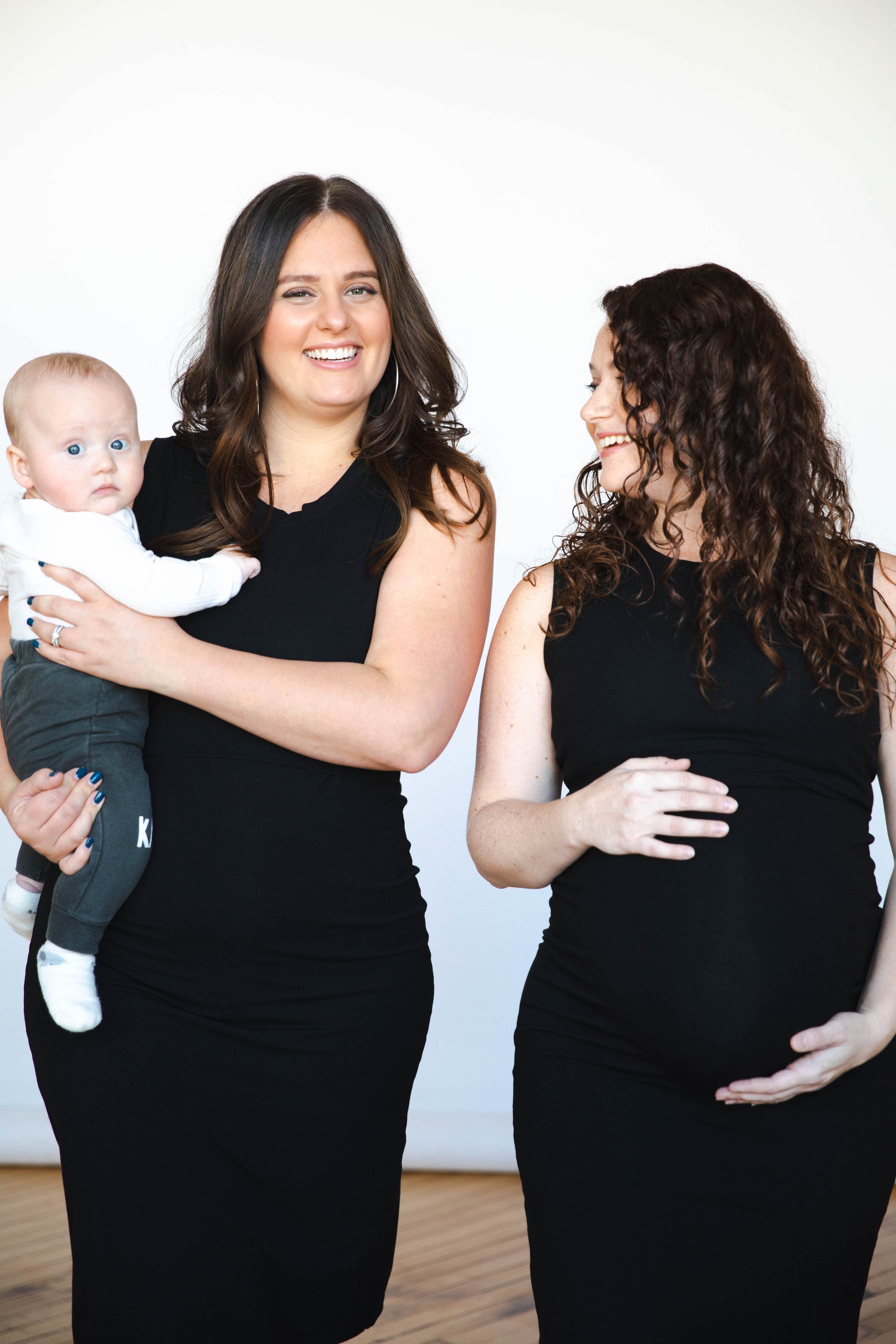 Little Breastfeeding Dress - Black
